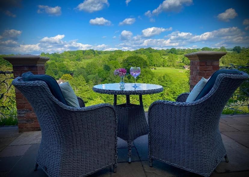 The Old Rectory - Valley View Room In Private Home Stockton-on-Teme Dış mekan fotoğraf
